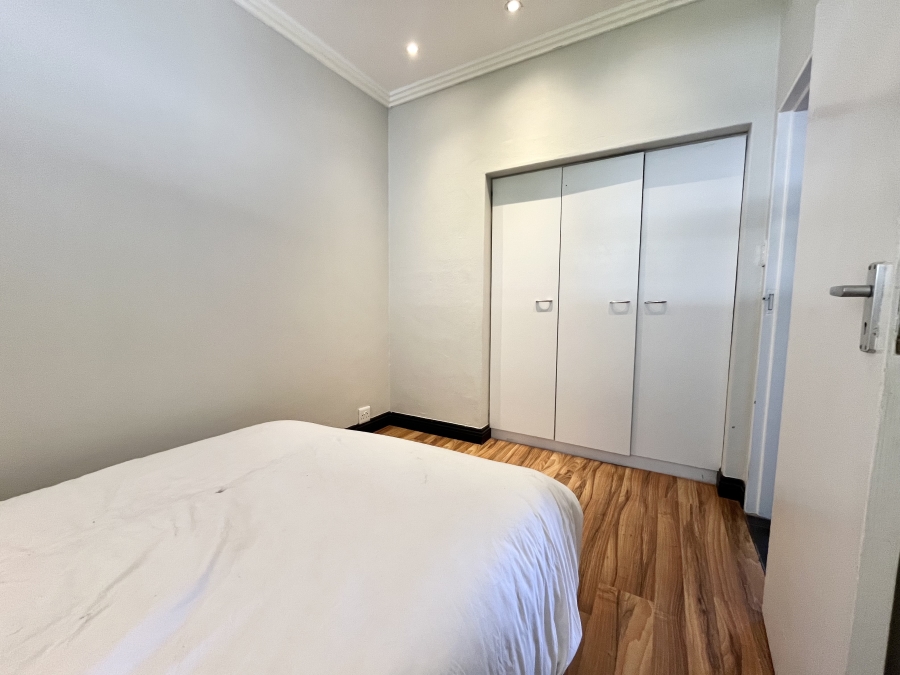 To Let 2 Bedroom Property for Rent in Sea Point Western Cape